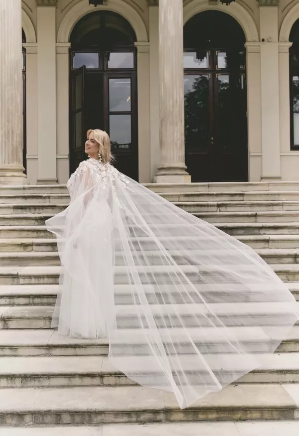 Curvy und Plus Size Brautkleider