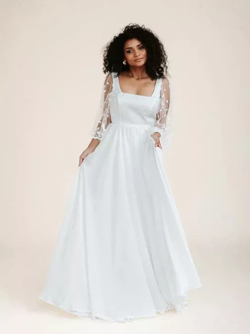 Brautmode und Hochzeitsmode 2026 und 2027 Deggendorf Hochzeitskleider mit langem Arm